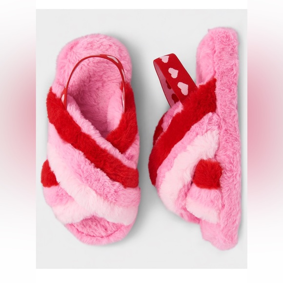 NEW! Tween Girls Heart Faux Fur Slippers - Pink. Size 12. - Picture 2 of 4